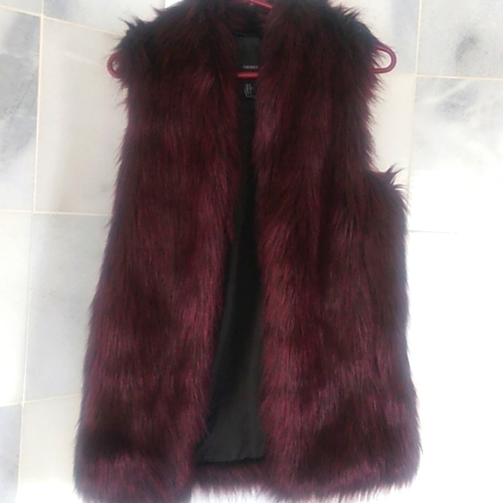 Faux Fur Vest Burgundy Black Woman Small Medium